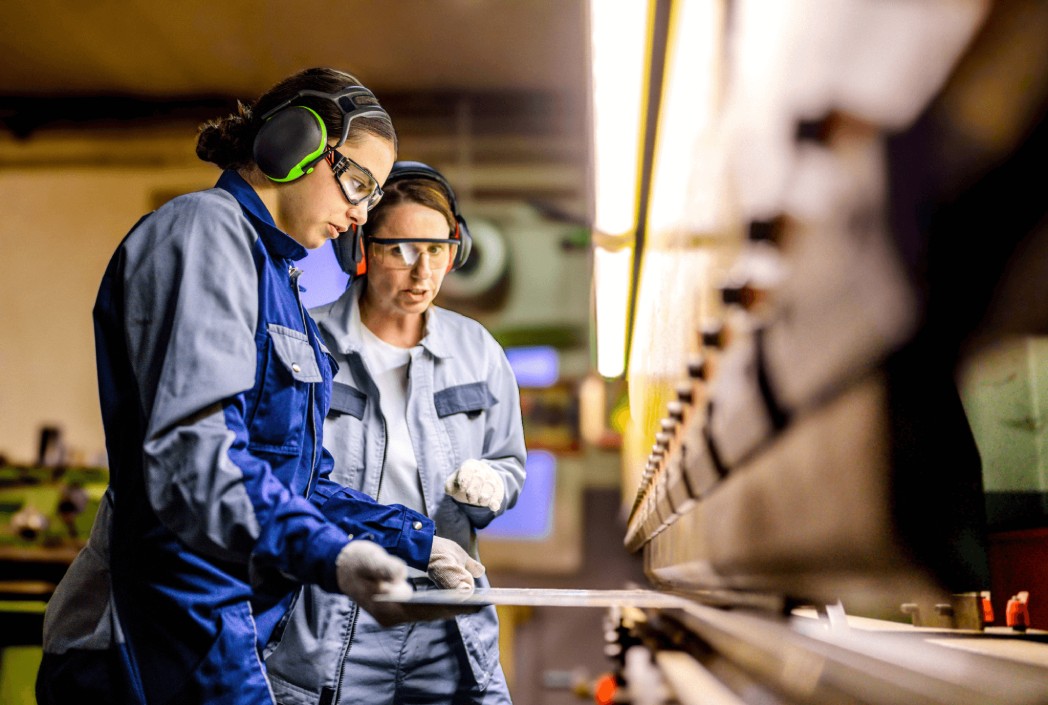 College Isn’t the Only Option: Exploring Career Paths Beyond the 4-Year Degree