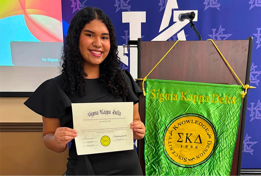 Cómo es la escuela en línea: un día en la vida de una estudiante - Preguntas y respuestas con Naomi