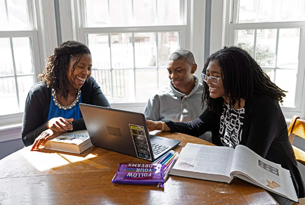 What to Know Before Enrolling Your Child in Online School (A Practical K–12 Guide) 